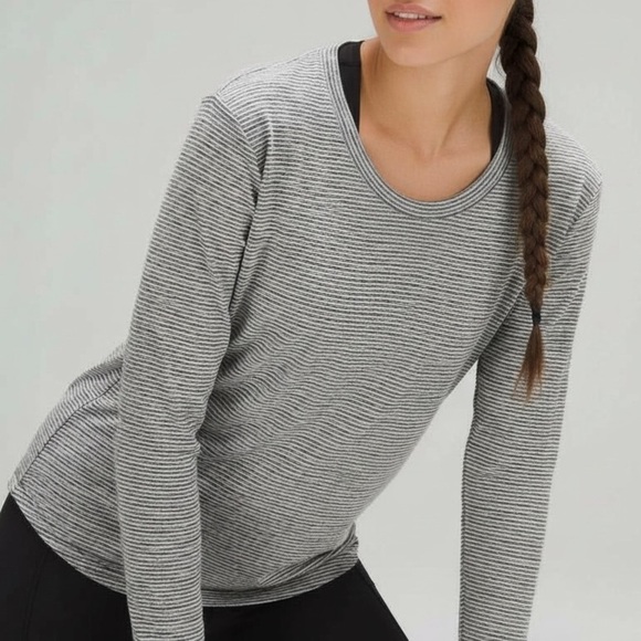 Athleta Tops - Athleta Cloudlight Stratus Scoop Neck Long Sleeve Striped Top Medium
